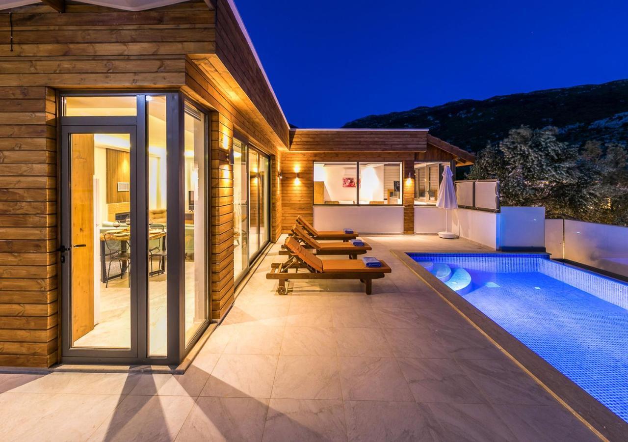 Villa 2 Sleeps 4 Isolated Honeymoon-Villa Sardunya Kaş Exterior photo