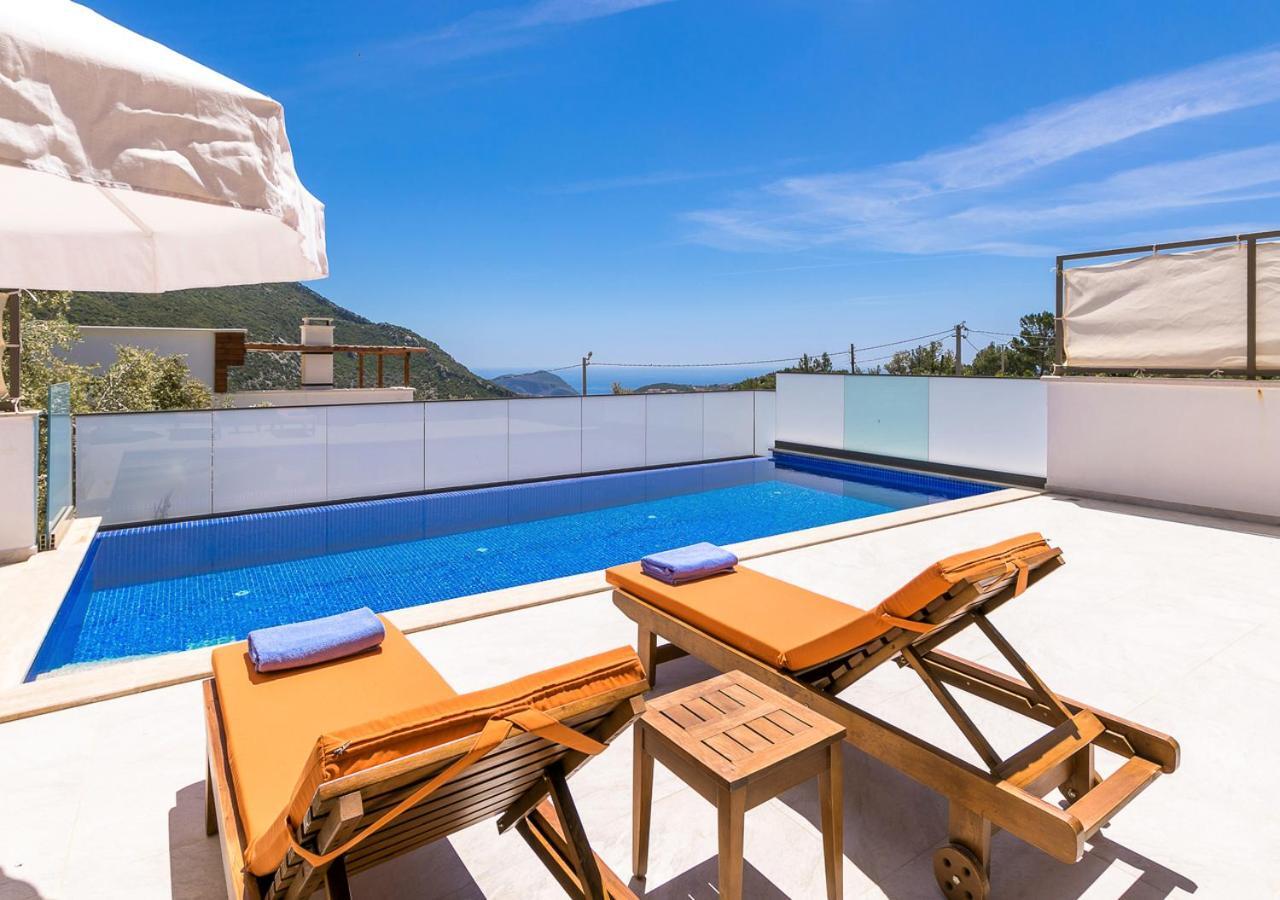 Villa 2 Sleeps 4 Isolated Honeymoon-Villa Sardunya Kaş Exterior photo