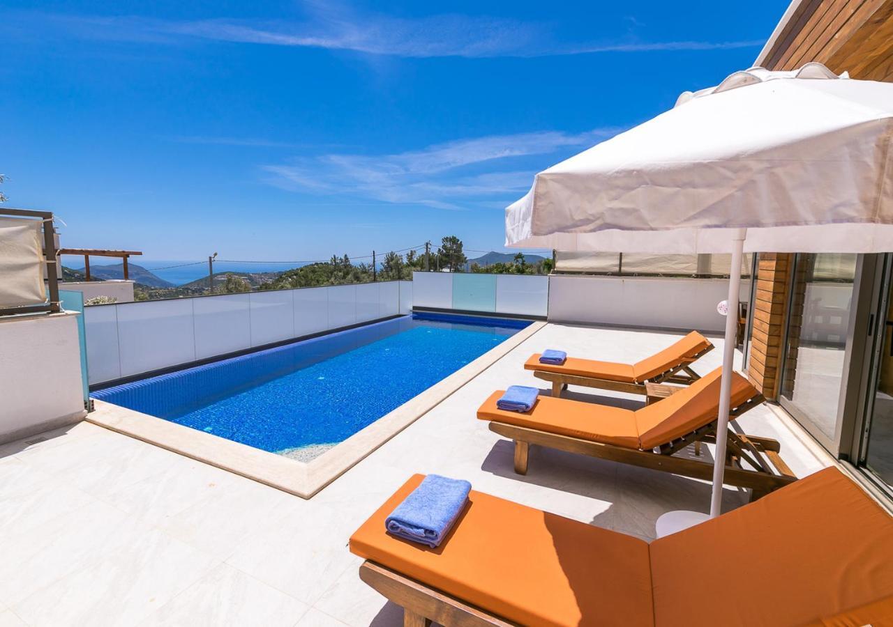 Villa 2 Sleeps 4 Isolated Honeymoon-Villa Sardunya Kaş Exterior photo