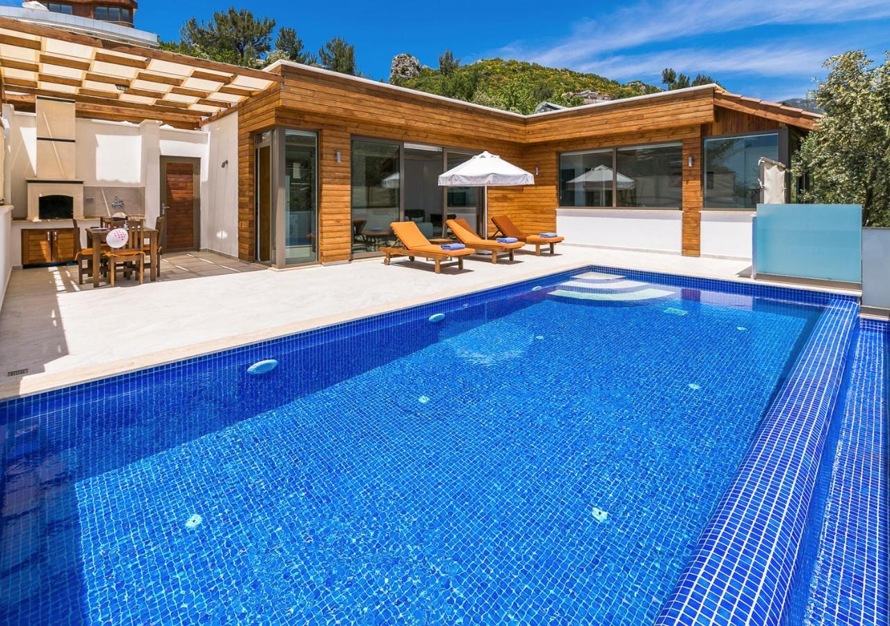Villa 2 Sleeps 4 Isolated Honeymoon-Villa Sardunya Kaş Exterior photo