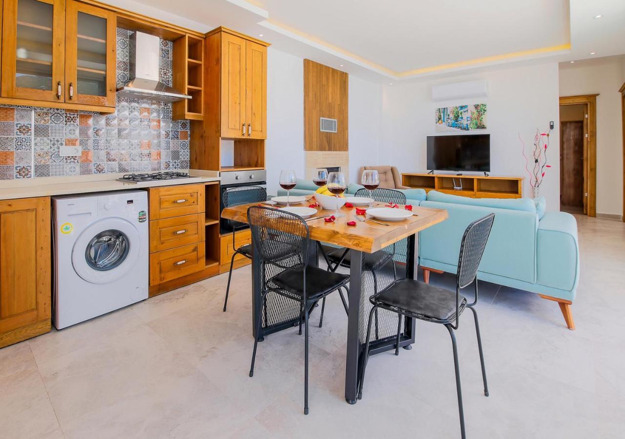 Villa 2 Sleeps 4 Isolated Honeymoon-Villa Sardunya Kaş Exterior photo