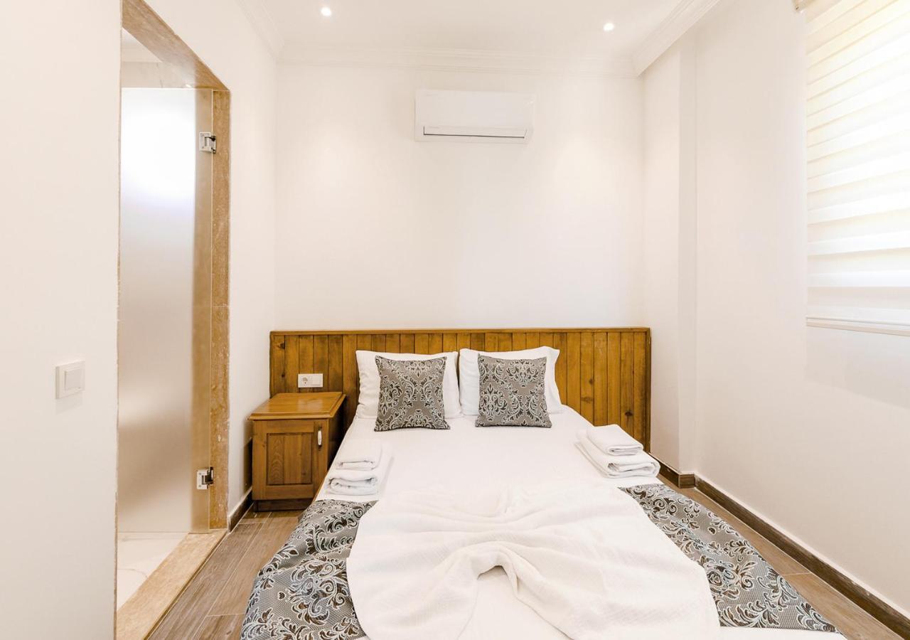 Villa 2 Sleeps 4 Isolated Honeymoon-Villa Sardunya Kaş Exterior photo